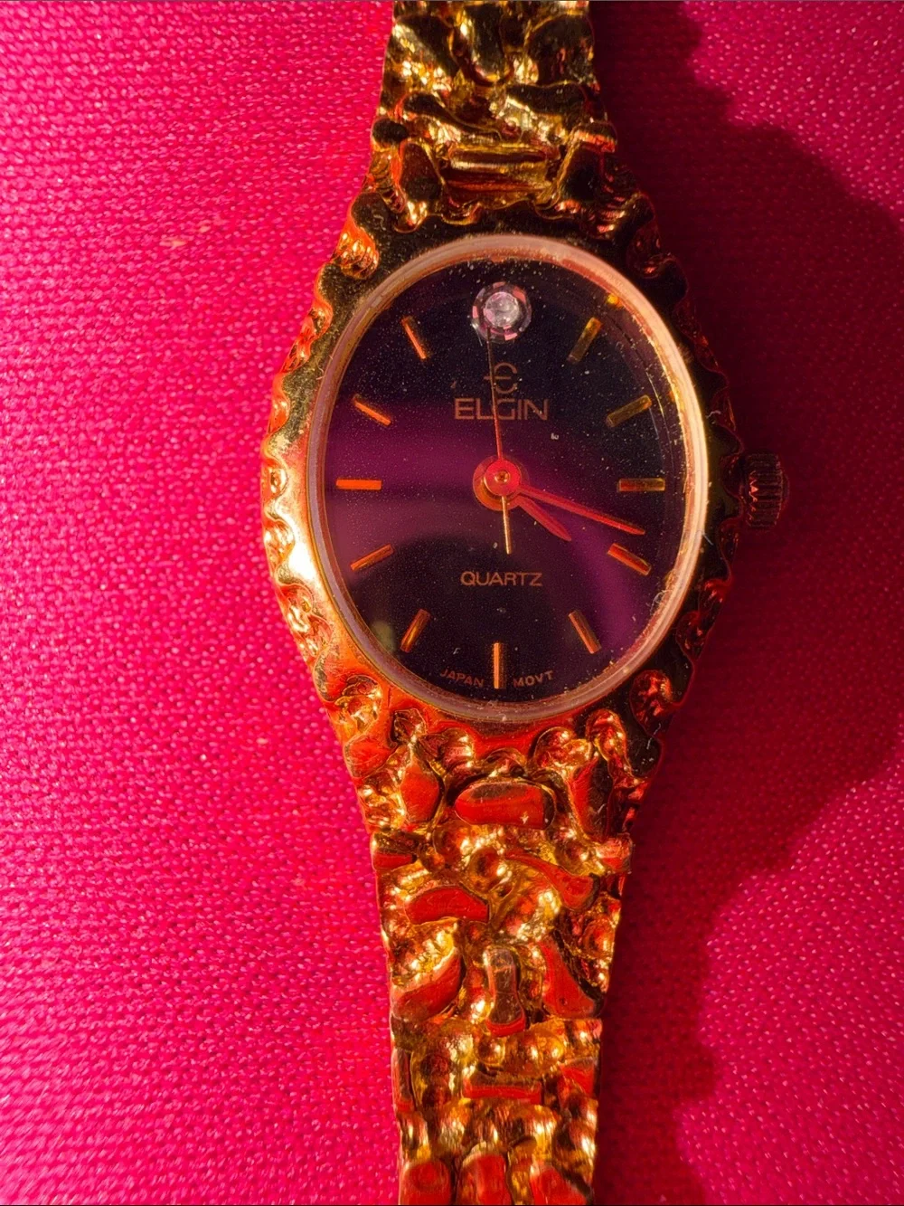 Vintage Elgin Ladies Goldtone Nugget Diamond Accent Quartz Watch GUC 6.5” long